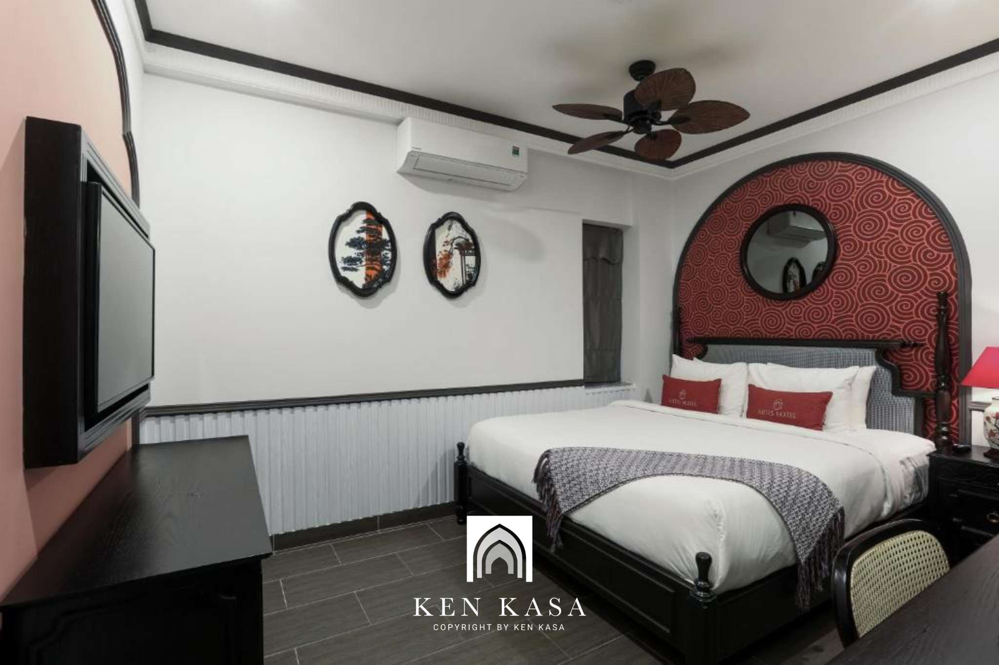 Standard king bedroom tại Artis Hotel Đà Lạt 